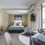 Renaissance Studio- Rooftop, Views&charm Appartement *
