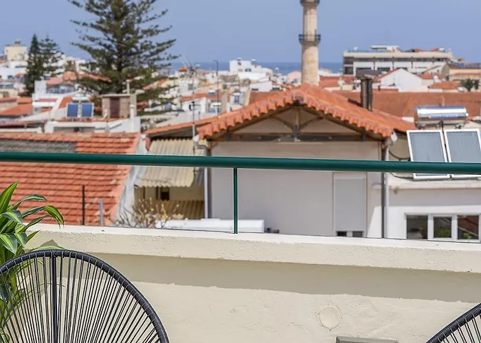 Renaissance Studio- Rooftop, Views & Charm Rétino