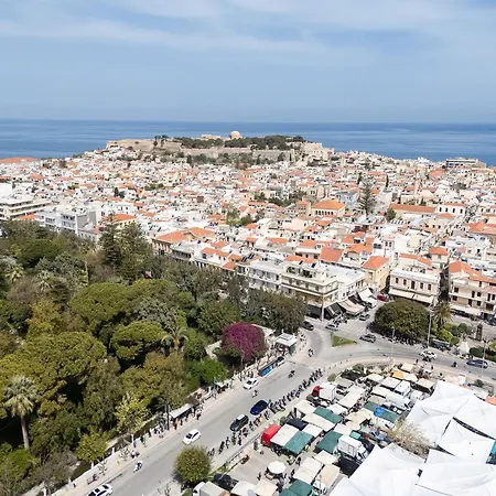 Renaissance Studio- Rooftop, Views & Charm Rethymno (Crete)