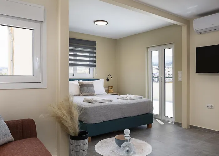 Renaissance Studio- Rooftop, Views & Charm * Ρέθυμνο